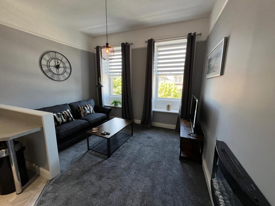 TV and multimedia, Seating area