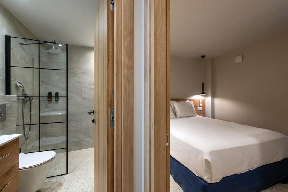 Shower, Bathroom, Bedroom