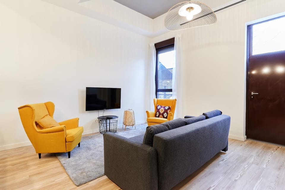 Communal lounge/ TV room, Living room