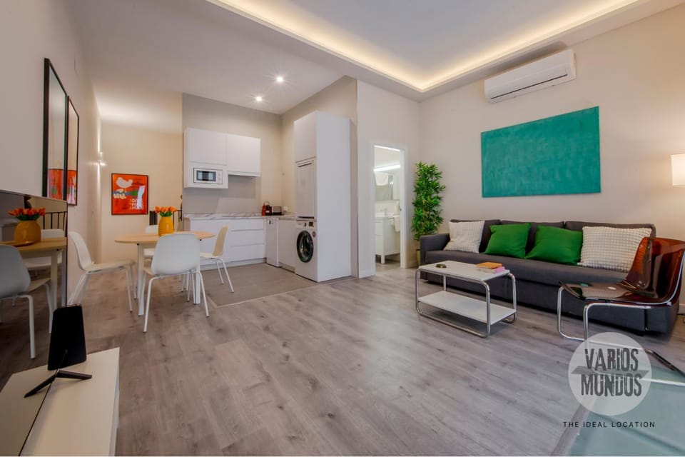 TV and multimedia, Kitchen or kitchenette, Living room