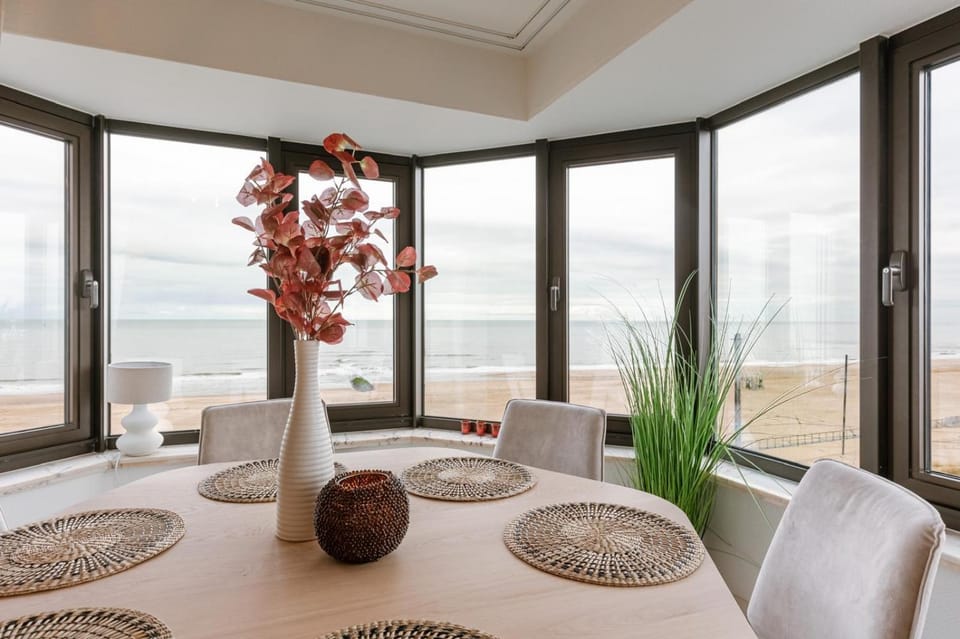 View (from property/room), Seating area, Sea view