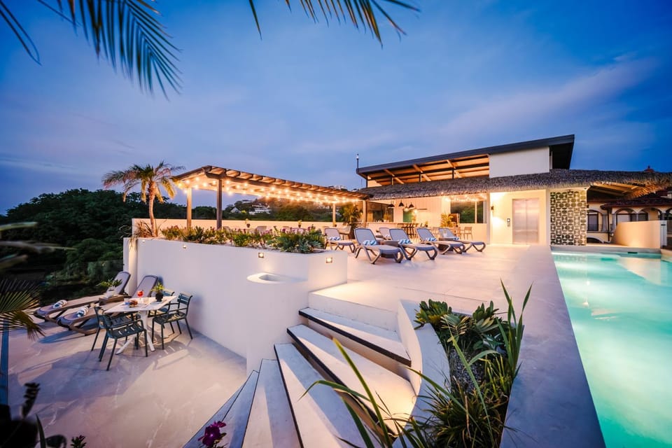 Iguana Surf Boutique Hotel Tamarindo Rooftop Pool & Beachfront Suites Hotel in Tamarindo