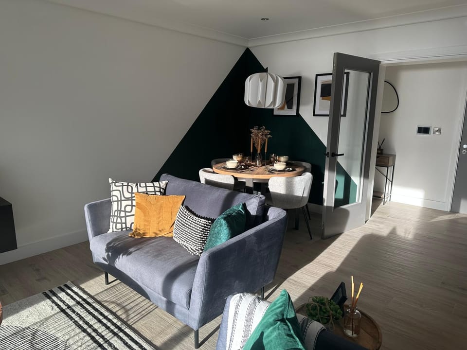 Living room, Seating area, Dining area