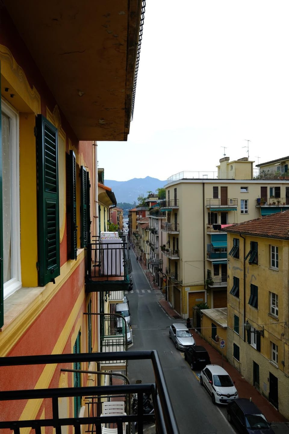 Property building, Neighbourhood, Balcony/Terrace, City view, Street view