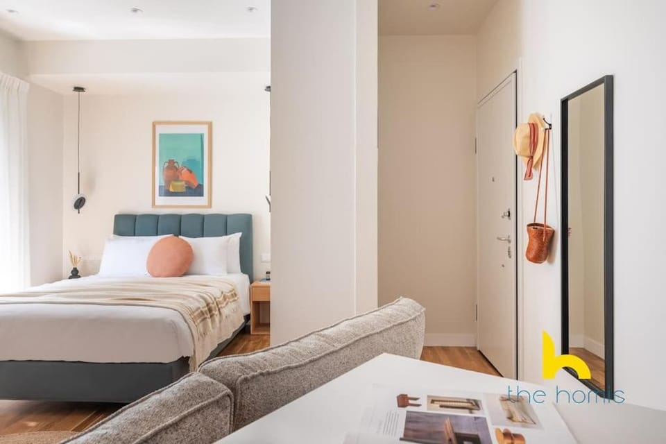 Enigmatic Romantic Nest w Fireplace Near Acropolis 2 Apartment in Kallithea