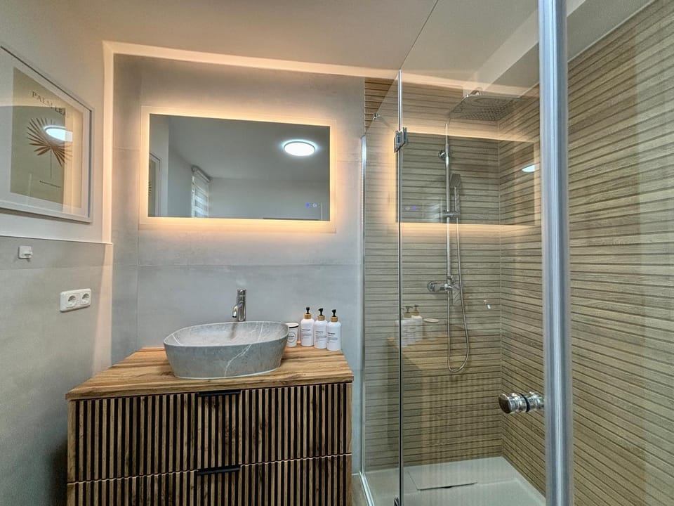 Shower, Bathroom