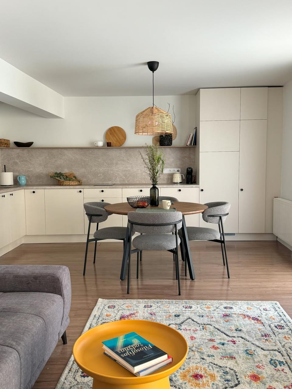 Living room, Dining area