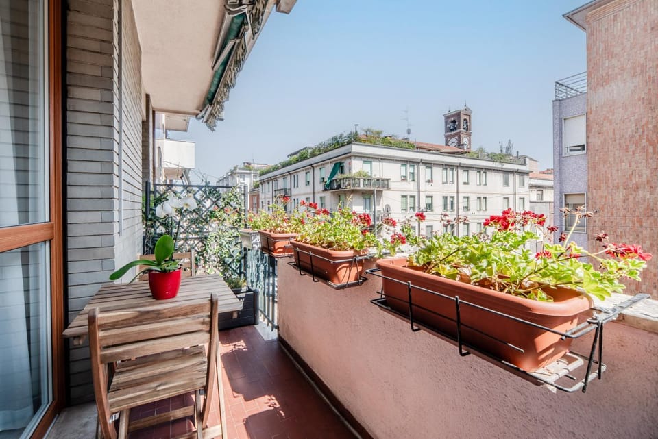 Property building, Balcony/Terrace, Garden view