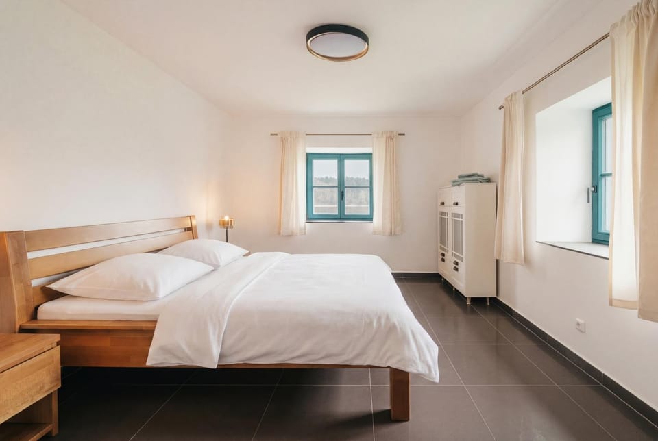 Bed, Bedroom