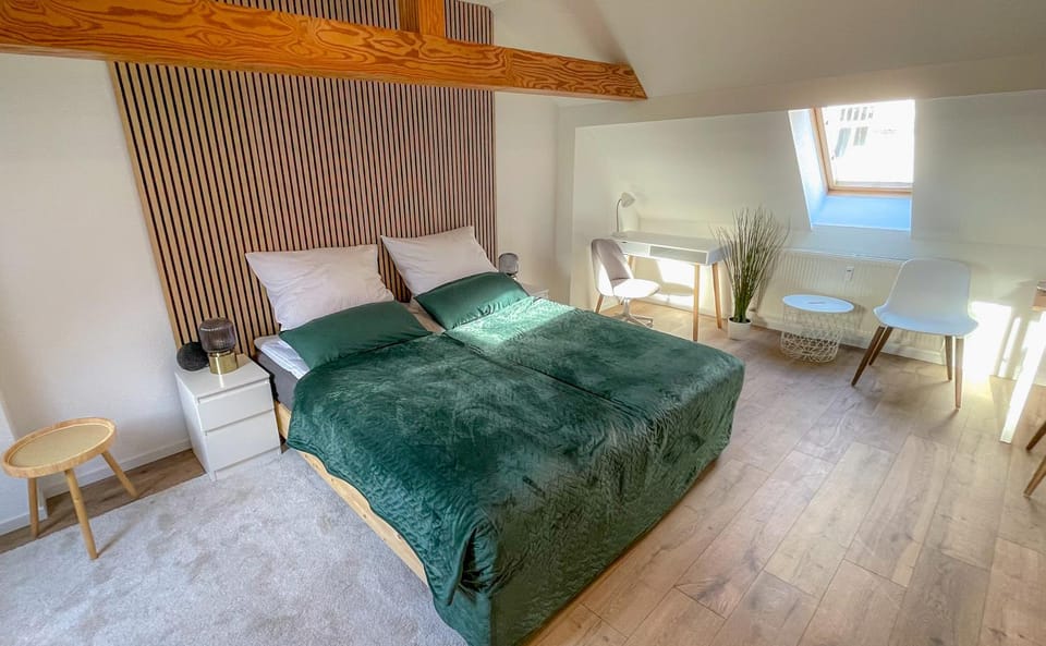 Bed, Bedroom