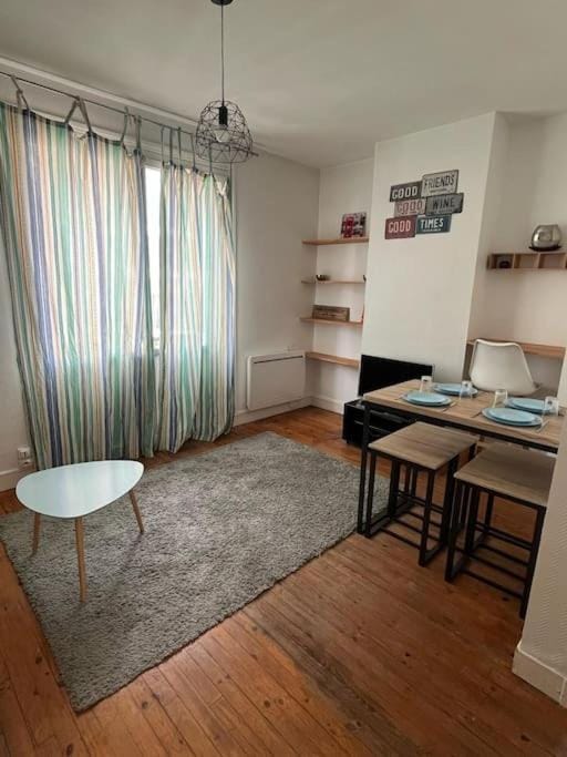 Le Chaleureux Apartment in Le Havre