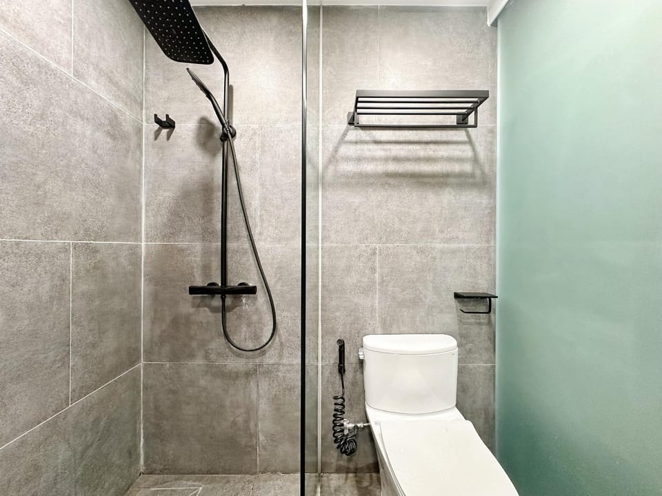 Shower, Toilet, Bathroom