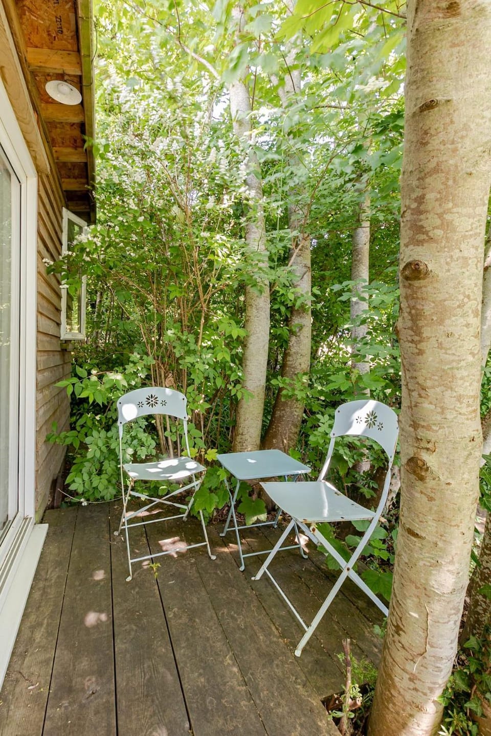 Patio, Day, Balcony/Terrace