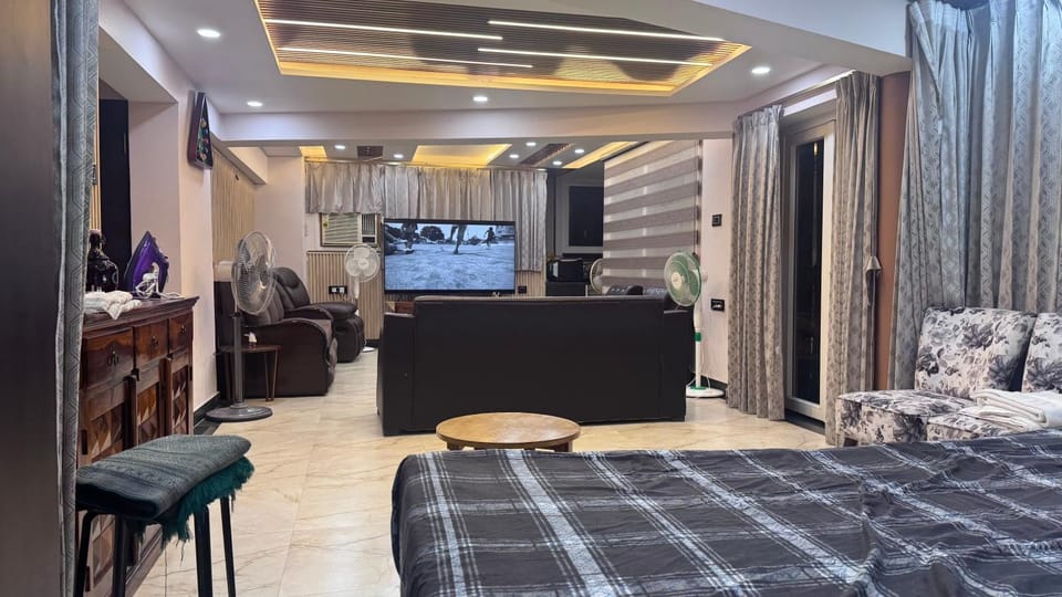 Riverfront Penthouse Studio with Spacious Terrace House in Lucknow