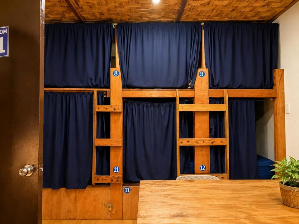 Bed, Bedroom, Breakfast, bunk bed