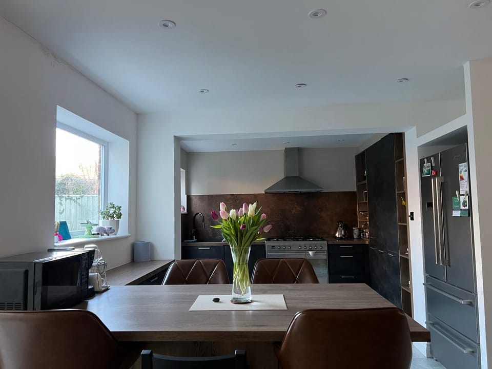 Modern and Cozy Retreat in Abingdon - Oxford- Sleeps 4 in a Quiet Location Apartment in England