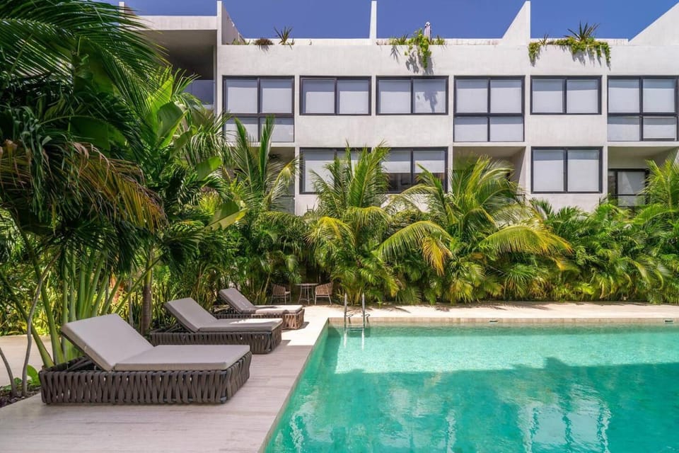 Property building, Pool view, Swimming pool, sunbed