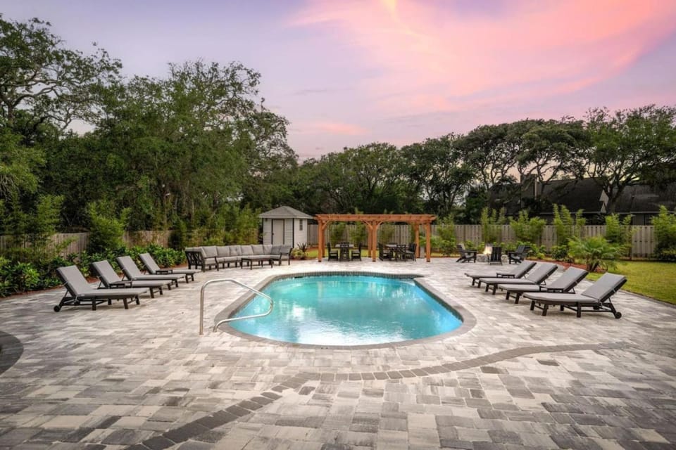 Natural landscape, Swimming pool, Sunset, sunbed