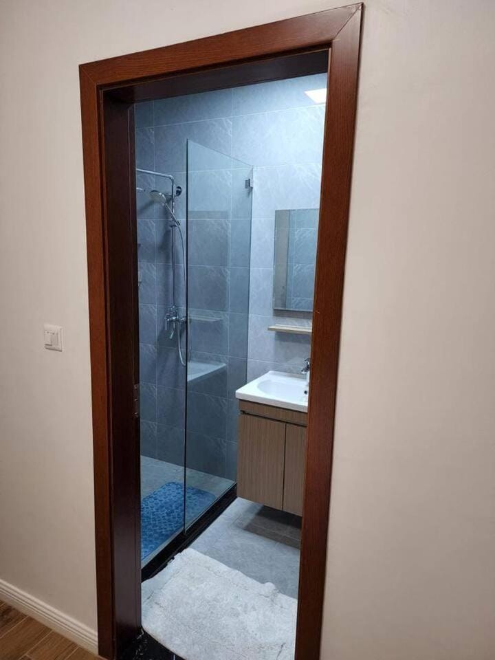 3Bd 3 5BA condo with pool and gym Apartment in City of Dar es Salaam