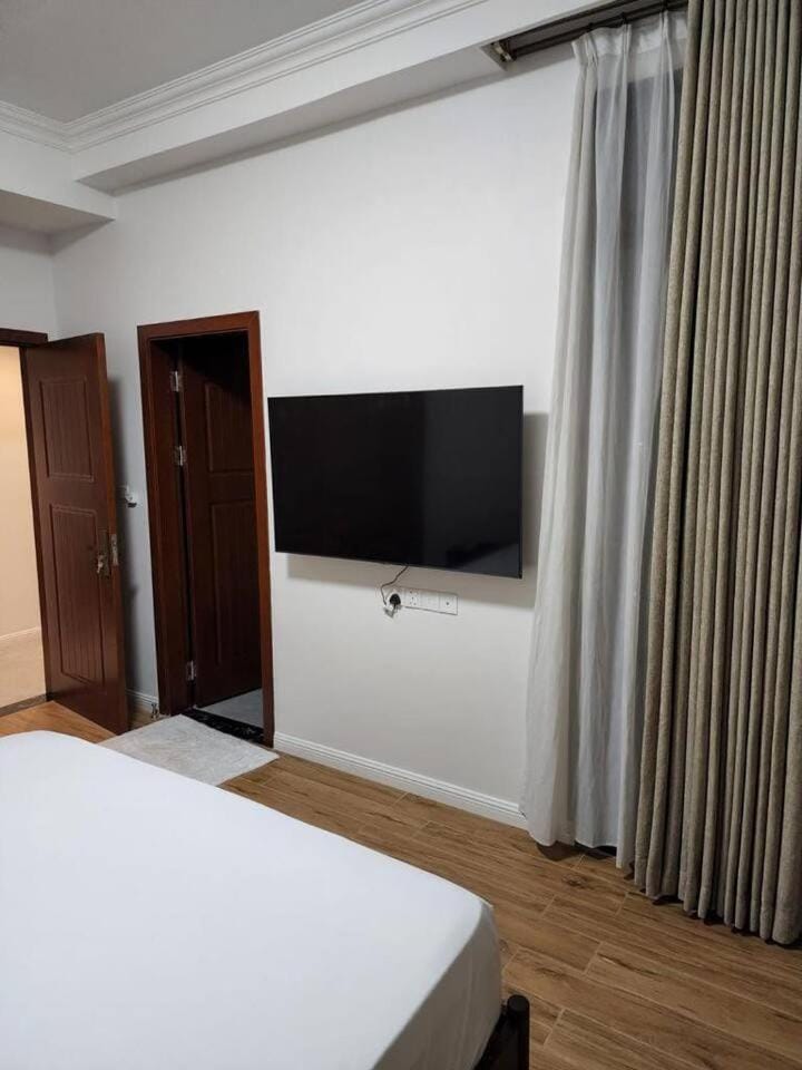3Bd 3 5BA condo with pool and gym Apartment in City of Dar es Salaam