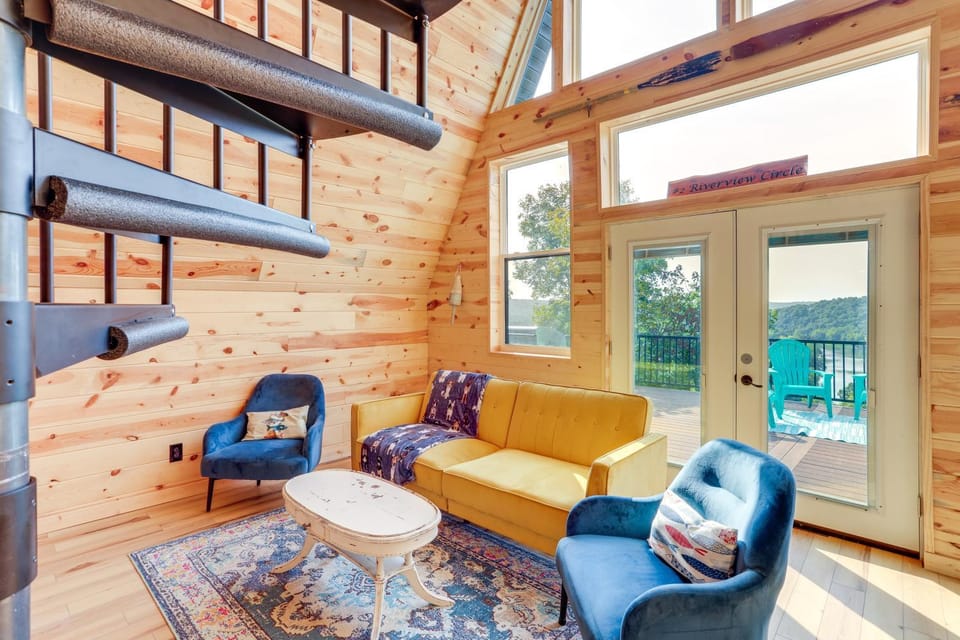 A-Frame Hardy Cabin with Spring River Views! Cabin in Cherokee Village