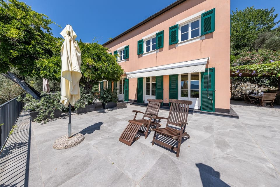 Property building, sunbed