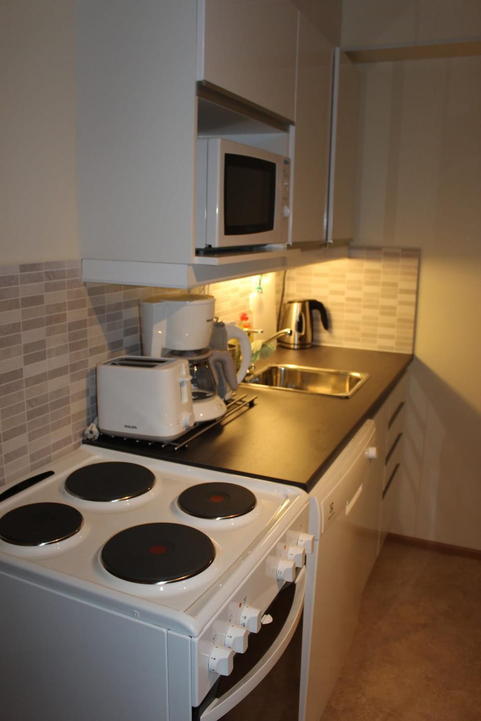 Kitchen or kitchenette