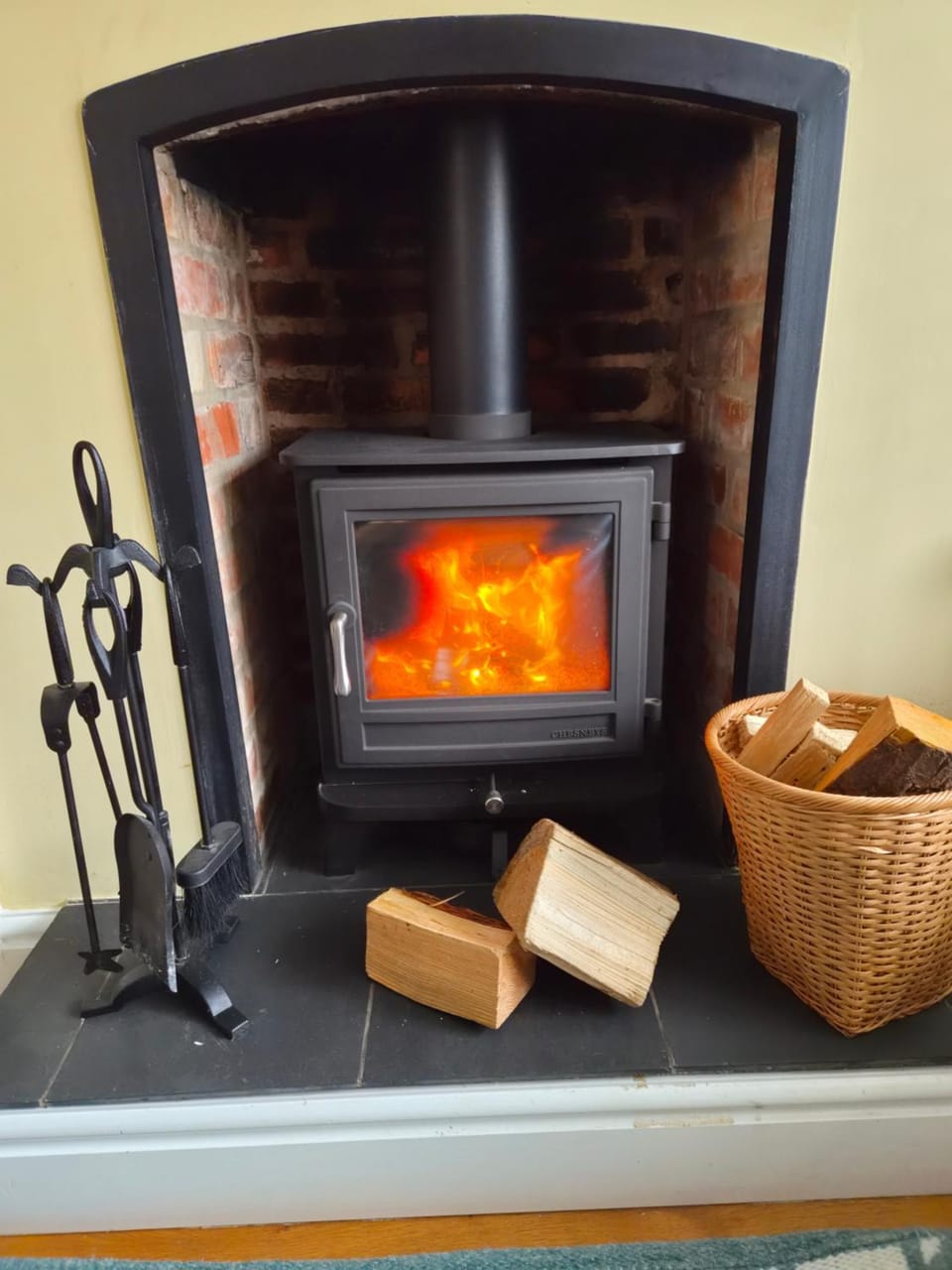 Living room, fireplace