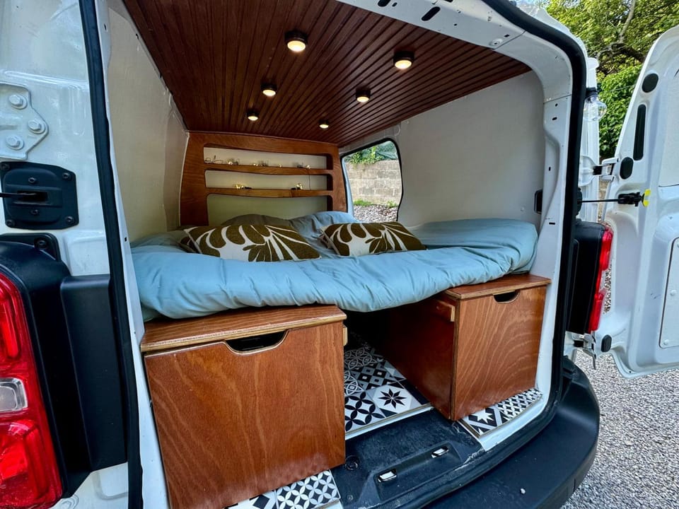 Le vadrouilleur camion aménagé Campground/ 
RV Resort in Hauts-de-France
