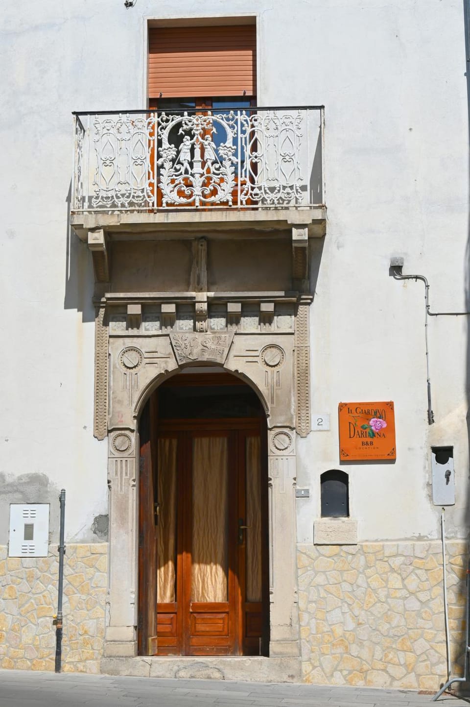 Facade/entrance