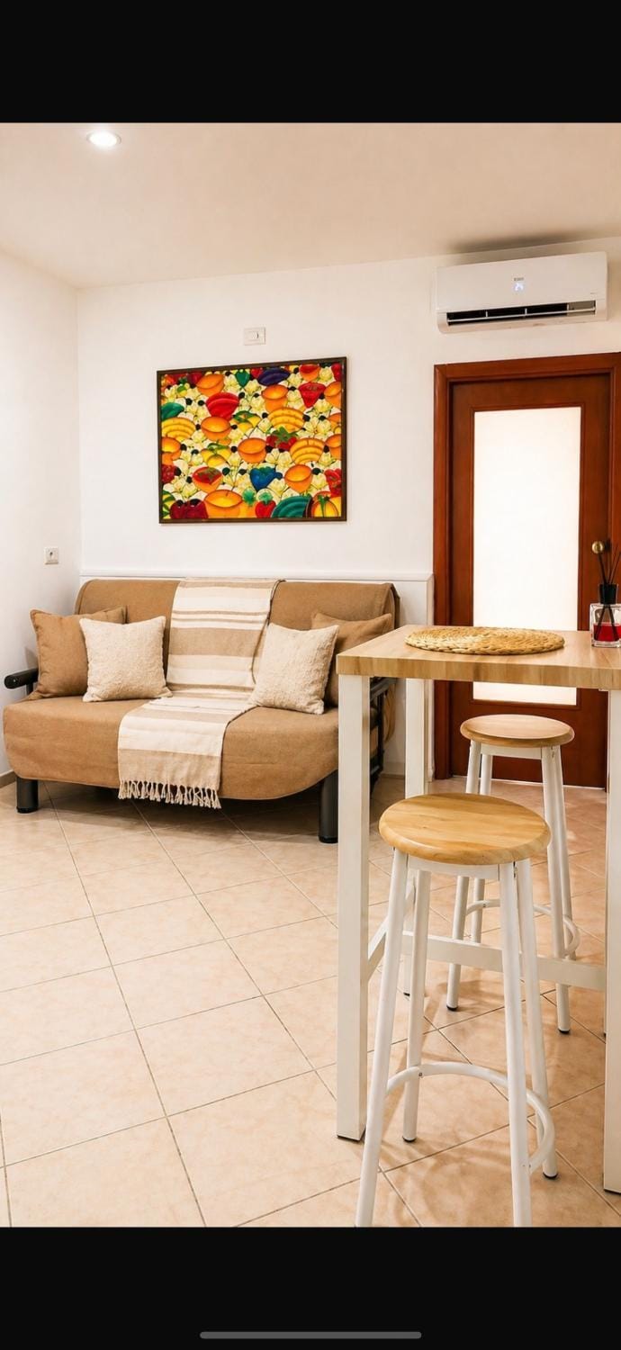 Living room, Dining area, air conditioner