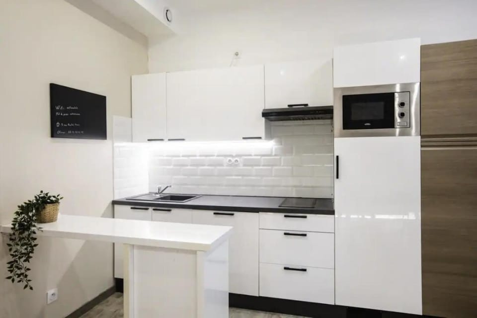 2 pièces centre-ville tout équipé Apartment in Nimes