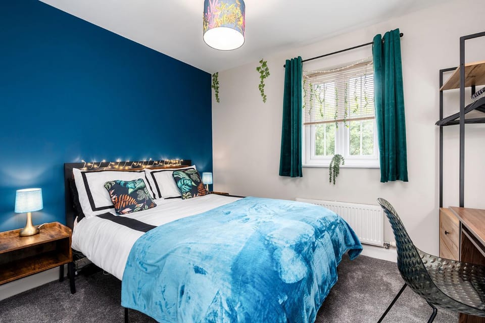 Bed, Bedroom