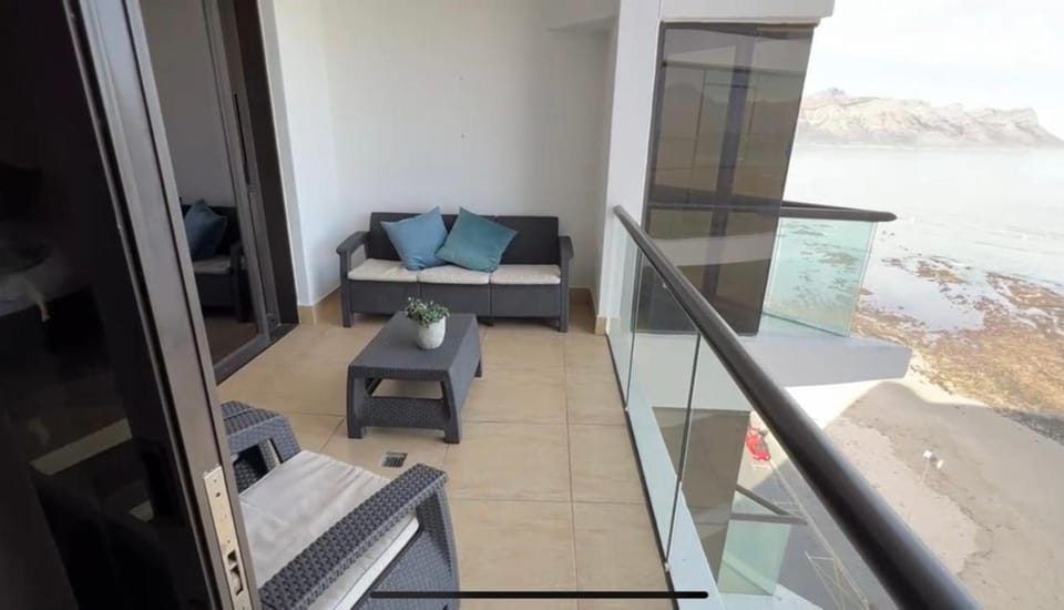 View (from property/room), Seating area, Sea view