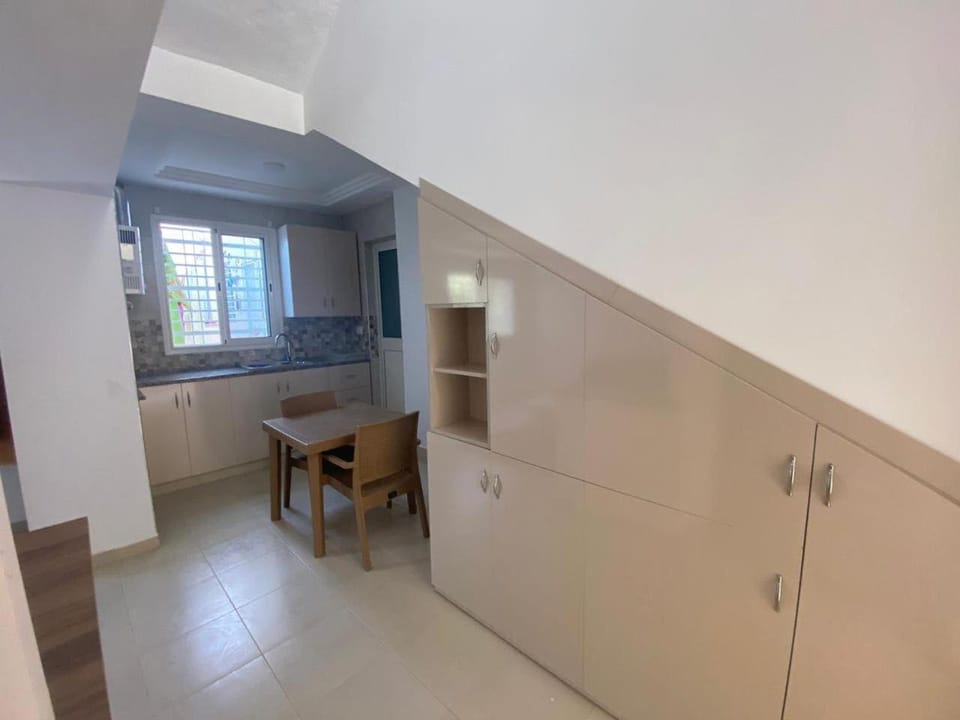 Kitchen or kitchenette, Dining area, wardrobe