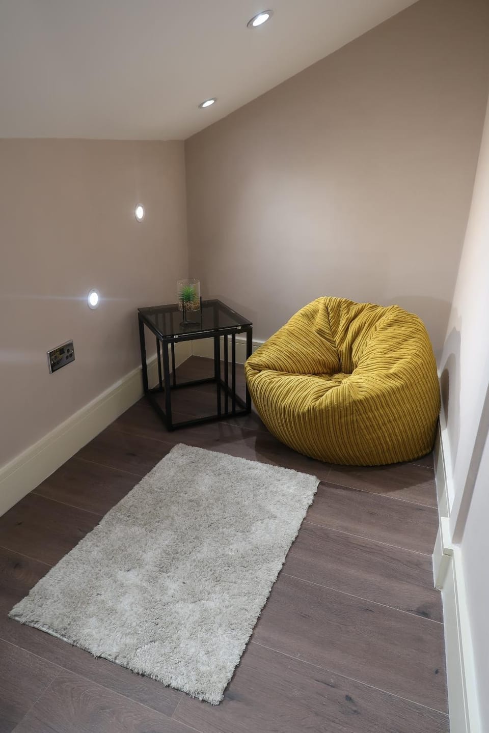 The Loft at Sherborne's Historic Quarter Local Apartment in South Somerset District
