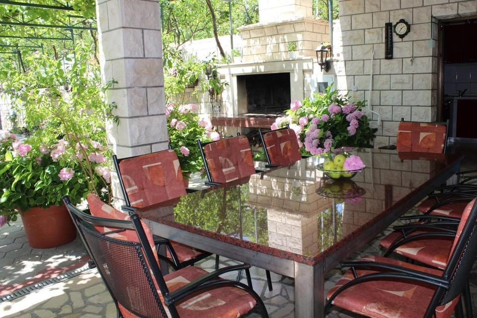 Apartments Sveti Anton Bed and Breakfast in Dubrovnik-Neretva County