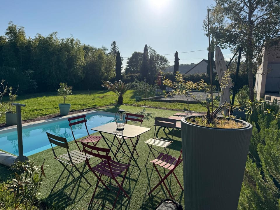 Maison ancienne moderne et design - 6 chambres 6 sdb - avec piscine et grand parc Villa in Nouvelle-Aquitaine