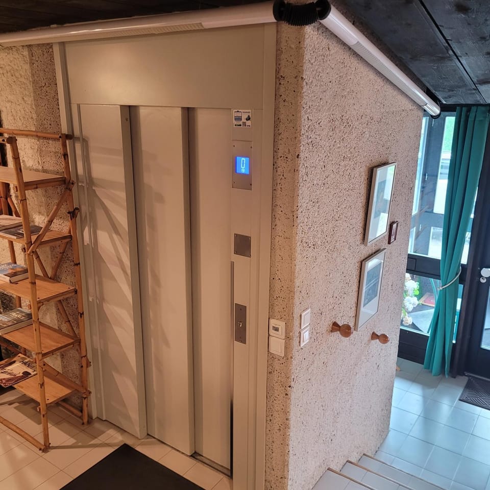 elevator