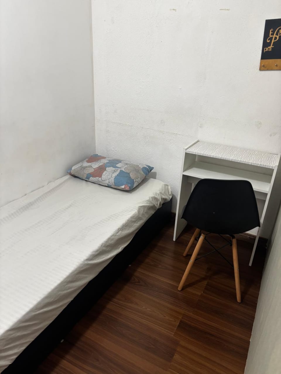 Quarto rosa em frente moradia unicamp Vacation rental in Campinas
