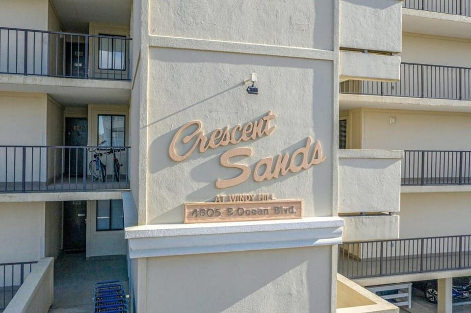 Crescent Sands Oceanfront Unit E6 House in North Myrtle Beach