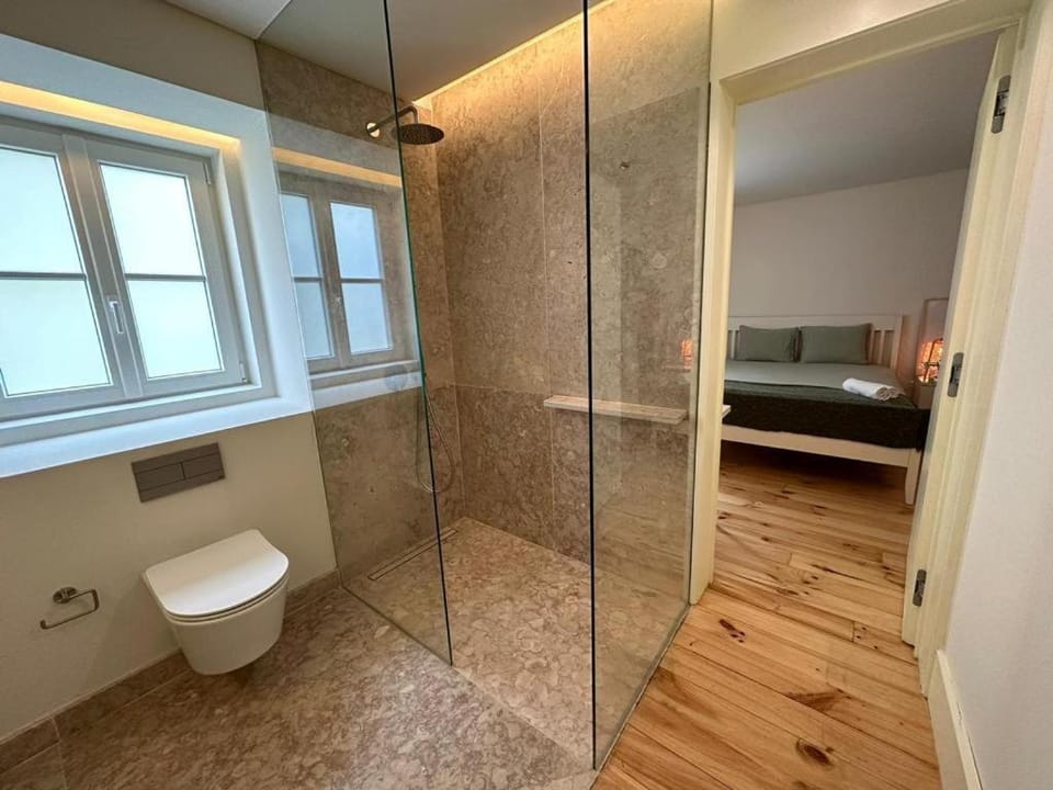 Toilet, Bathroom, Decorative detail