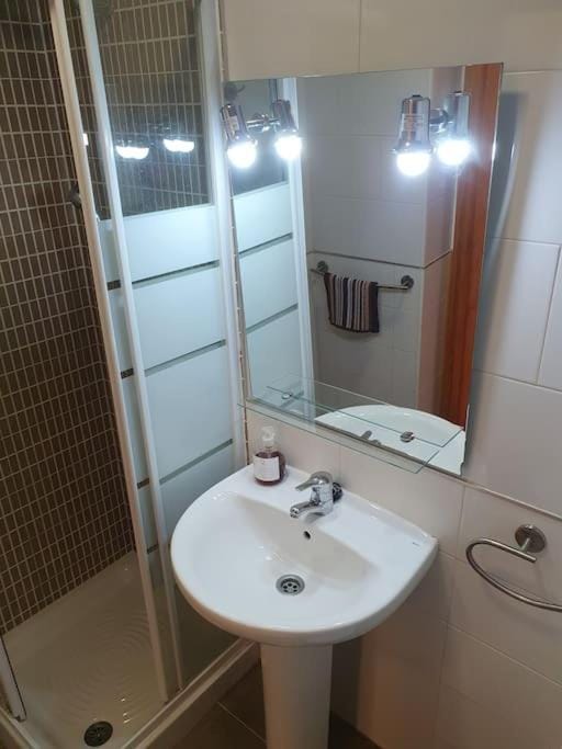 Bj D Aire Acond 4 huésp WIFI Apartment in Andalusia