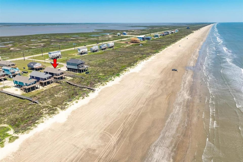 Beachfront Steps to the Sand House in Brazoria County