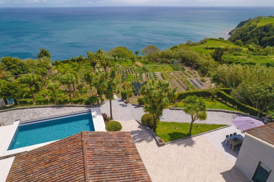 Garden, Garden view, Pool view, Sea view, Swimming pool, sunbed