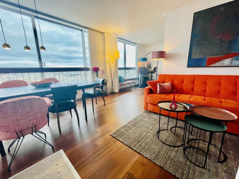Panoramique vue NEW design proche Tour Eiffel Apartment in Paris