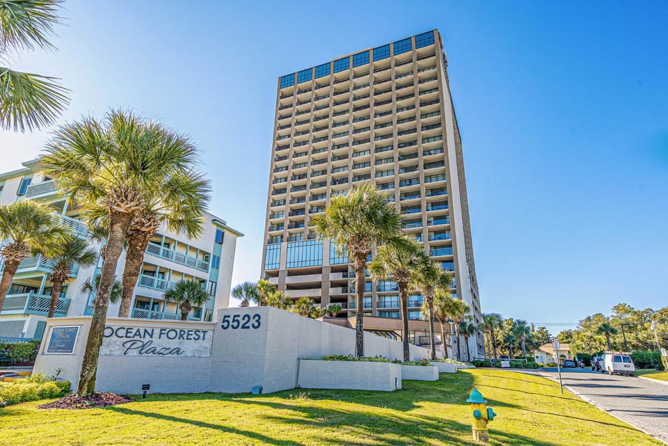 Ocean Forest Plaza Cozy Oceanfront Unit 1910 House in Myrtle Beach