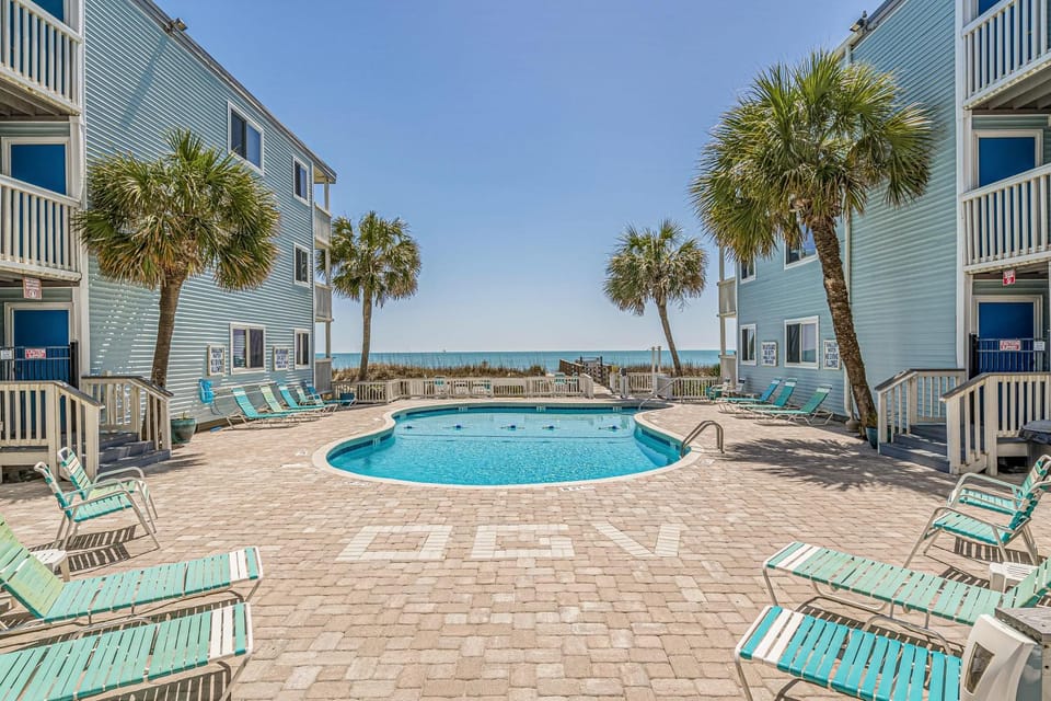 Ocean Garden Villas Oceanfront Unit B1 House in North Myrtle Beach