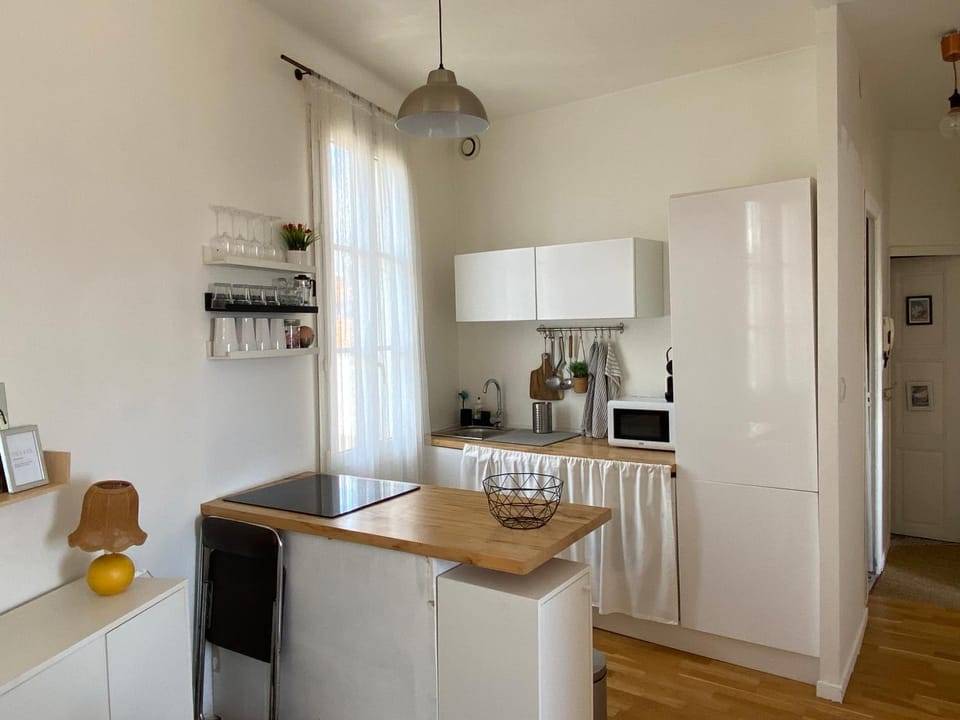 T2 vue mer Toulon plage Mourillon Apartment in Toulon