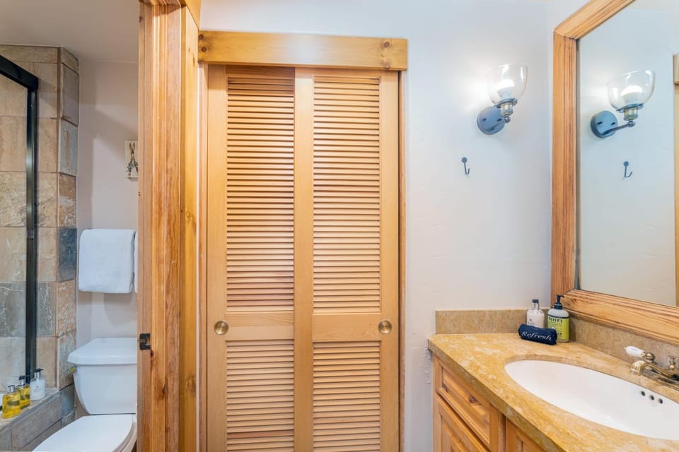 Telluride Studio - Walk to Gondola! Inn in Telluride